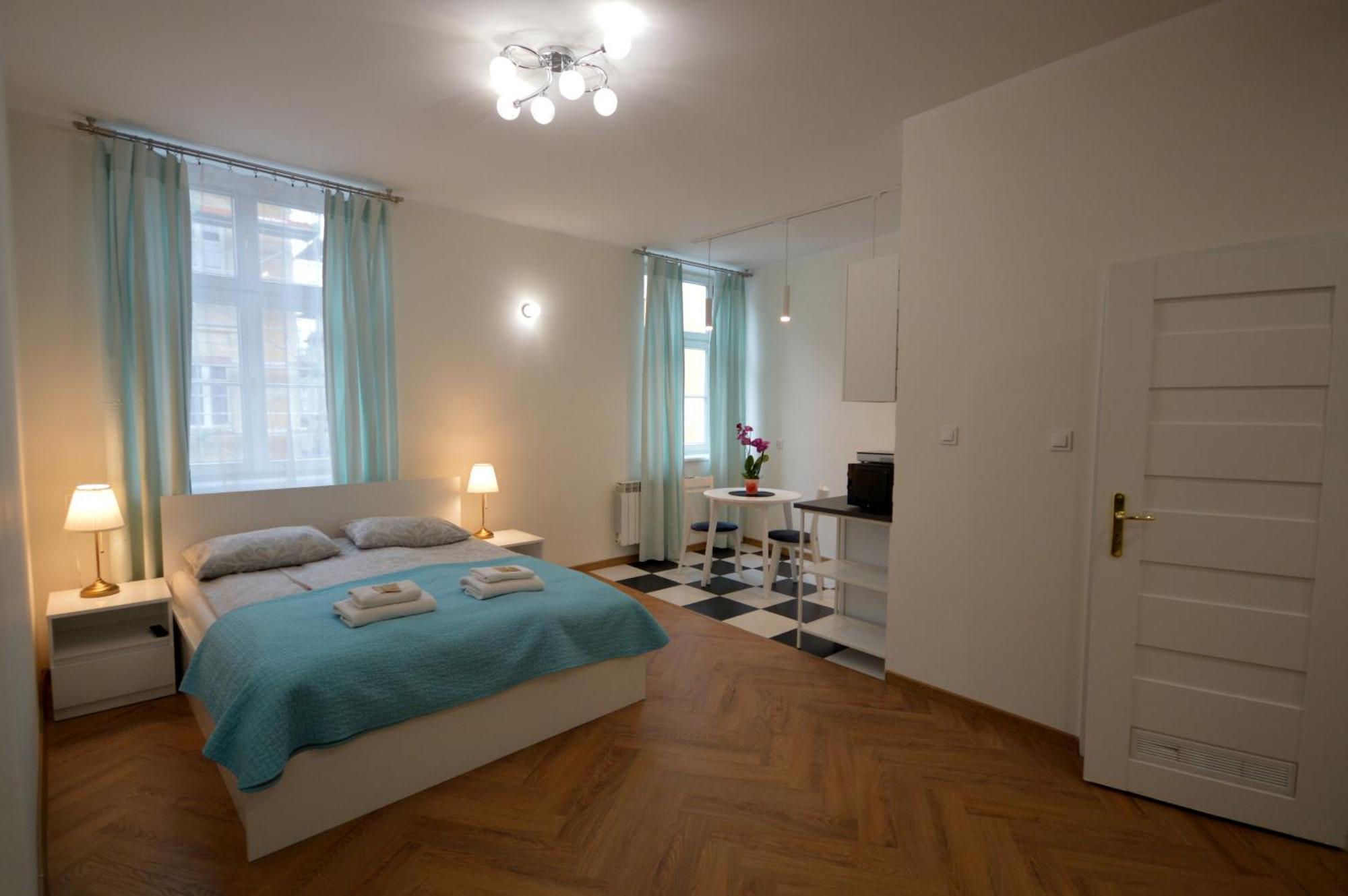 Royal Castle Apartments Красков Екстериор снимка